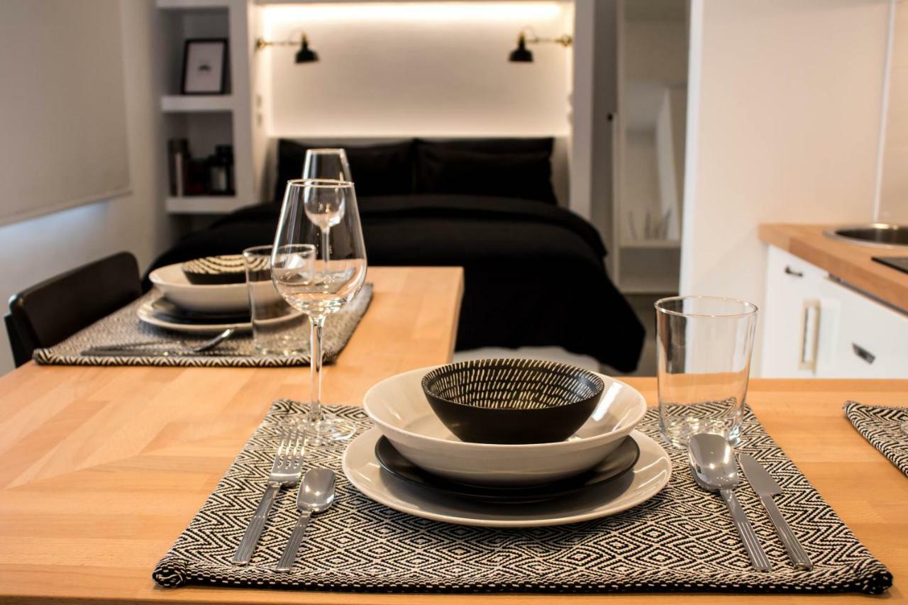 Super Stylish Apartments In Syntagma Square! أثينا المظهر الخارجي الصورة
