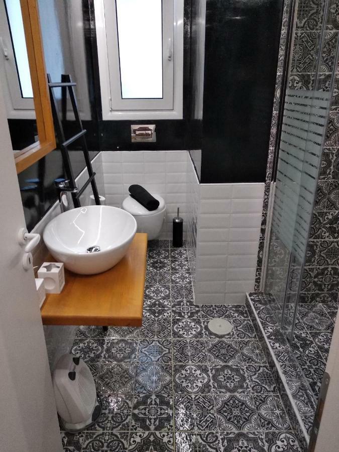 Super Stylish Apartments In Syntagma Square! أثينا المظهر الخارجي الصورة