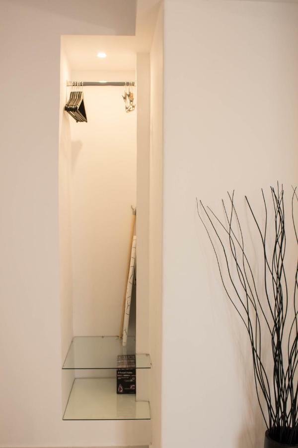 Super Stylish Apartments In Syntagma Square! أثينا المظهر الخارجي الصورة