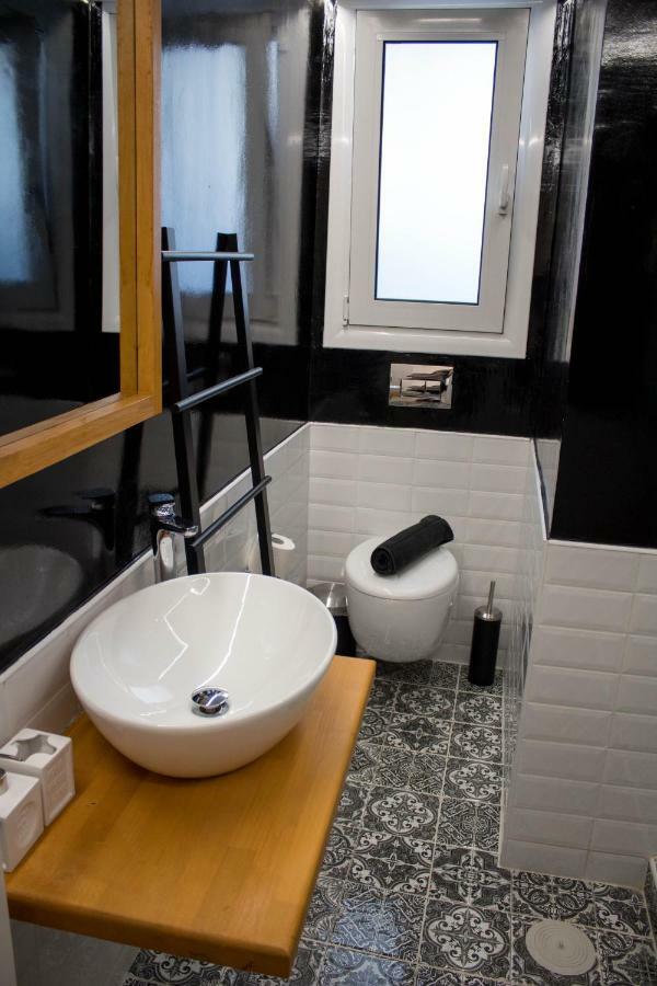 Super Stylish Apartments In Syntagma Square! أثينا المظهر الخارجي الصورة